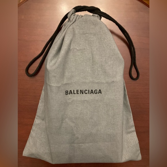 BNWT BALENCIAGA x SIMPSONS Mini Leather Tote - Picture 14 of 14